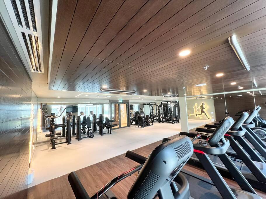 Elegant 1 Bedroom In Creek Edge * Dubai