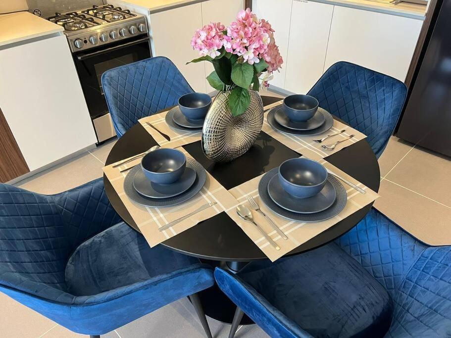 Apartment Elegant 1 Bedroom In Creek Edge